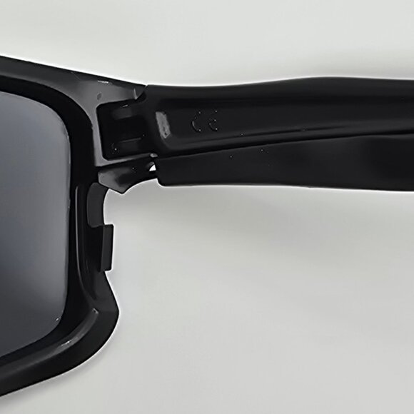 Oakley OO9247-15 Chainlink Covert Matte Black Frame Polarized Grey Sunglasses - Picture 9 of 14